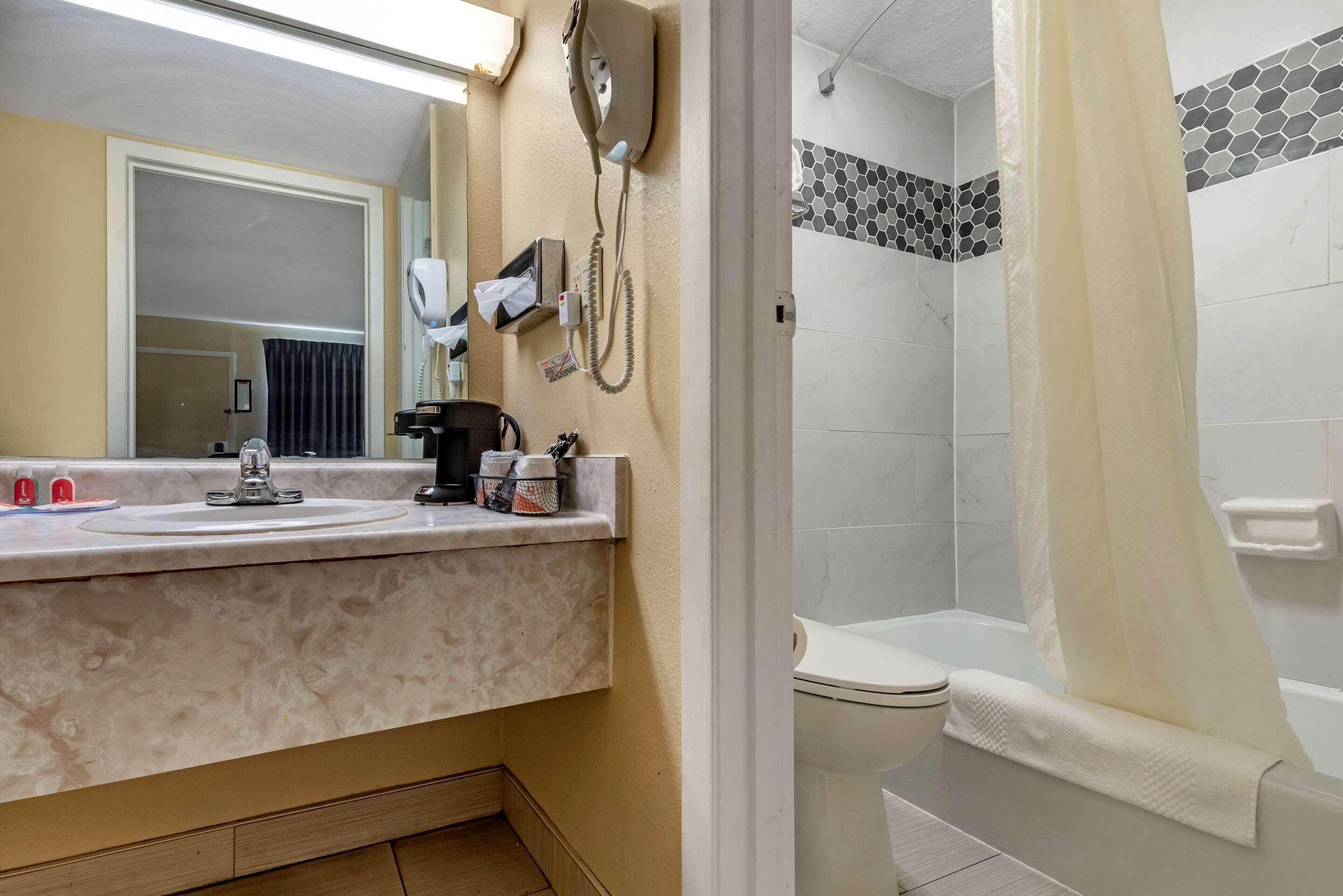 Econo Lodge Erlanger - Cincinnati Airport Екстер'єр фото