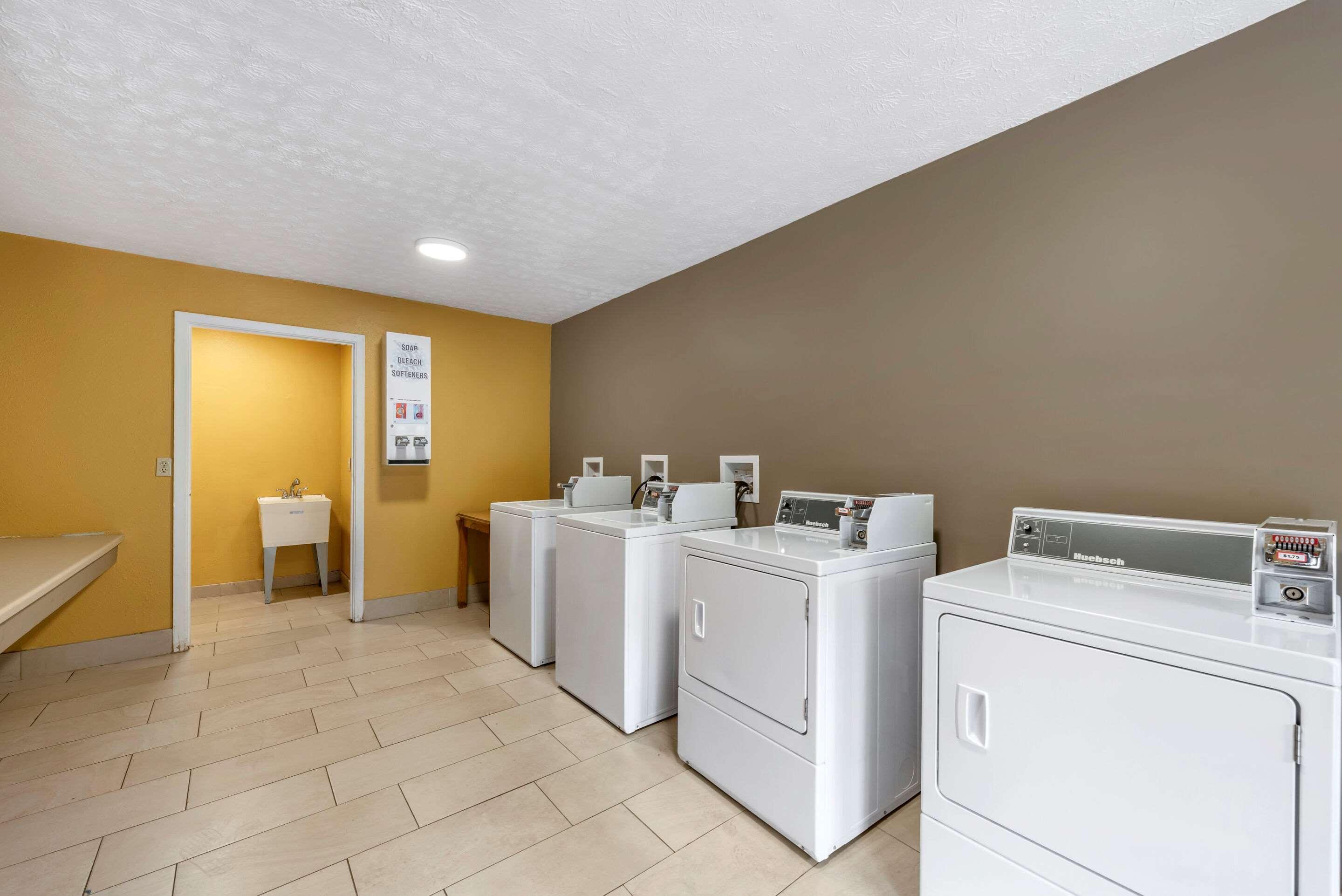 Econo Lodge Erlanger - Cincinnati Airport Екстер'єр фото